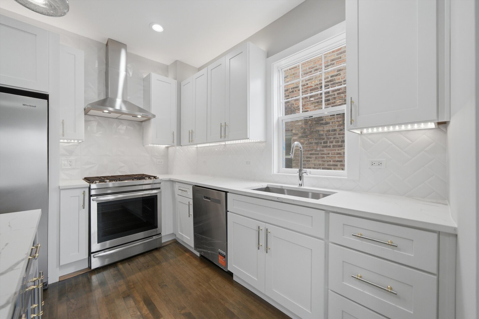 12764103 Property Photo 9