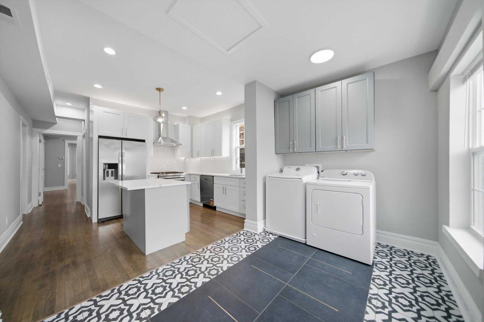 12764103 Property Photo 11