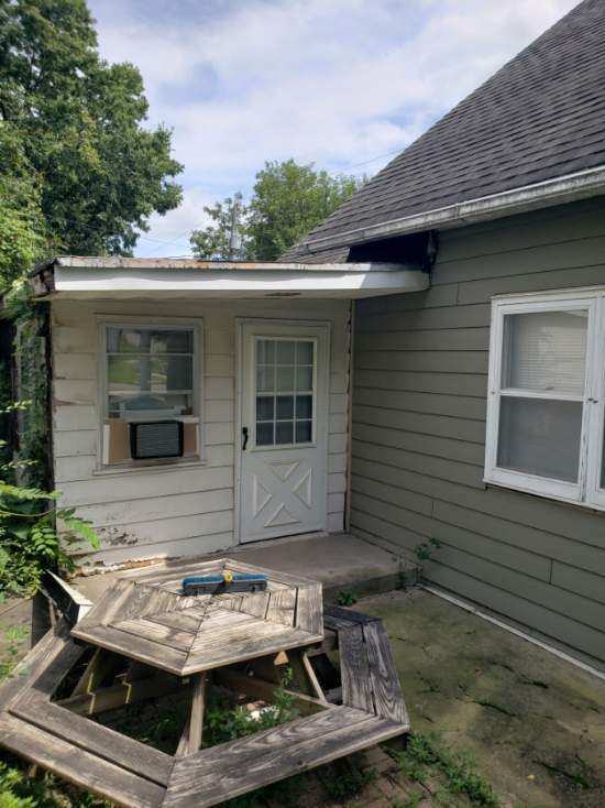 438 Tonti Street Property Photo 3