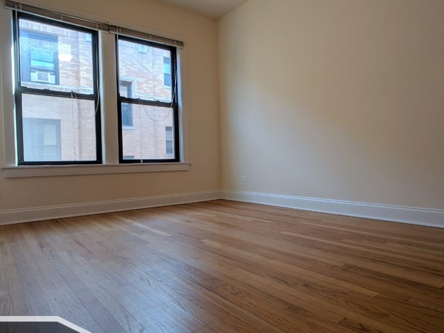 2621 N Spaulding Avenue 2e Property Photo 3