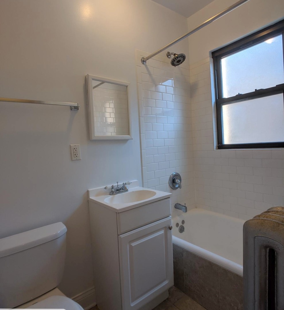 2621 N Spaulding Avenue 2e Property Photo 11