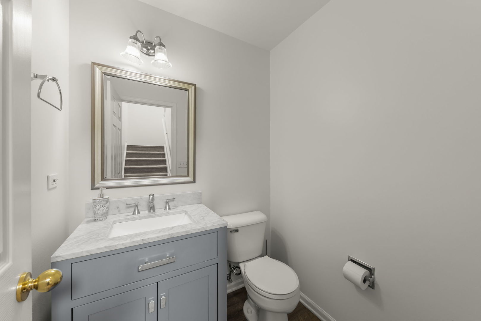 2641 N Greenwood Avenue Property Photo 11