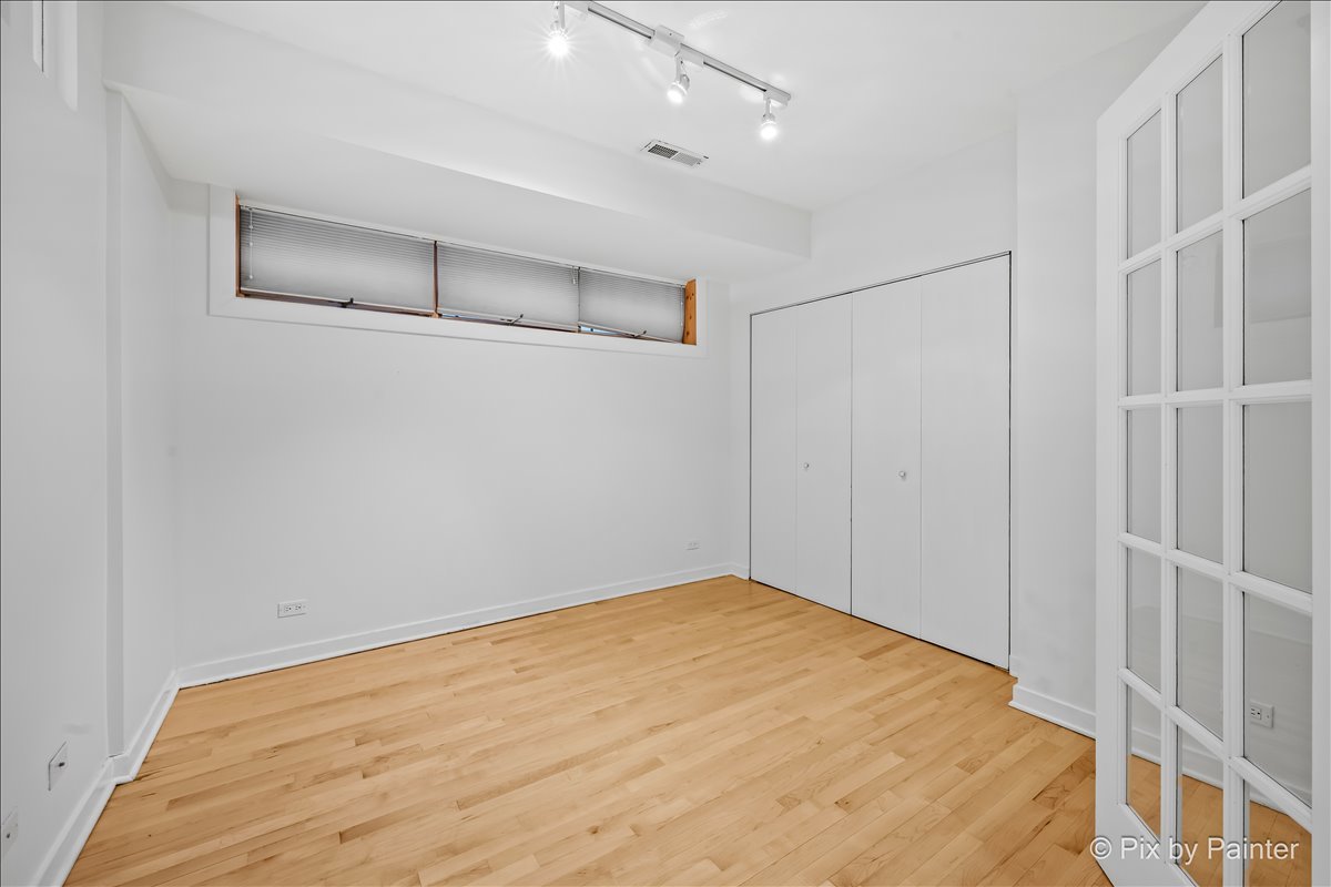 920 N Wood Street A Property Photo 23