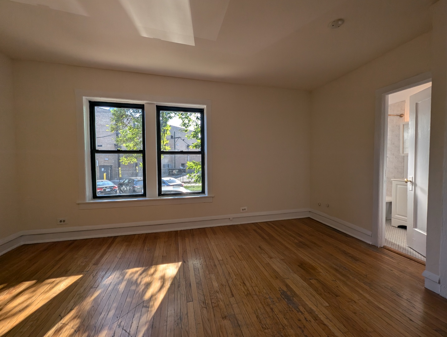 2706 N Spaulding Avenue 1ff Property Photo 5