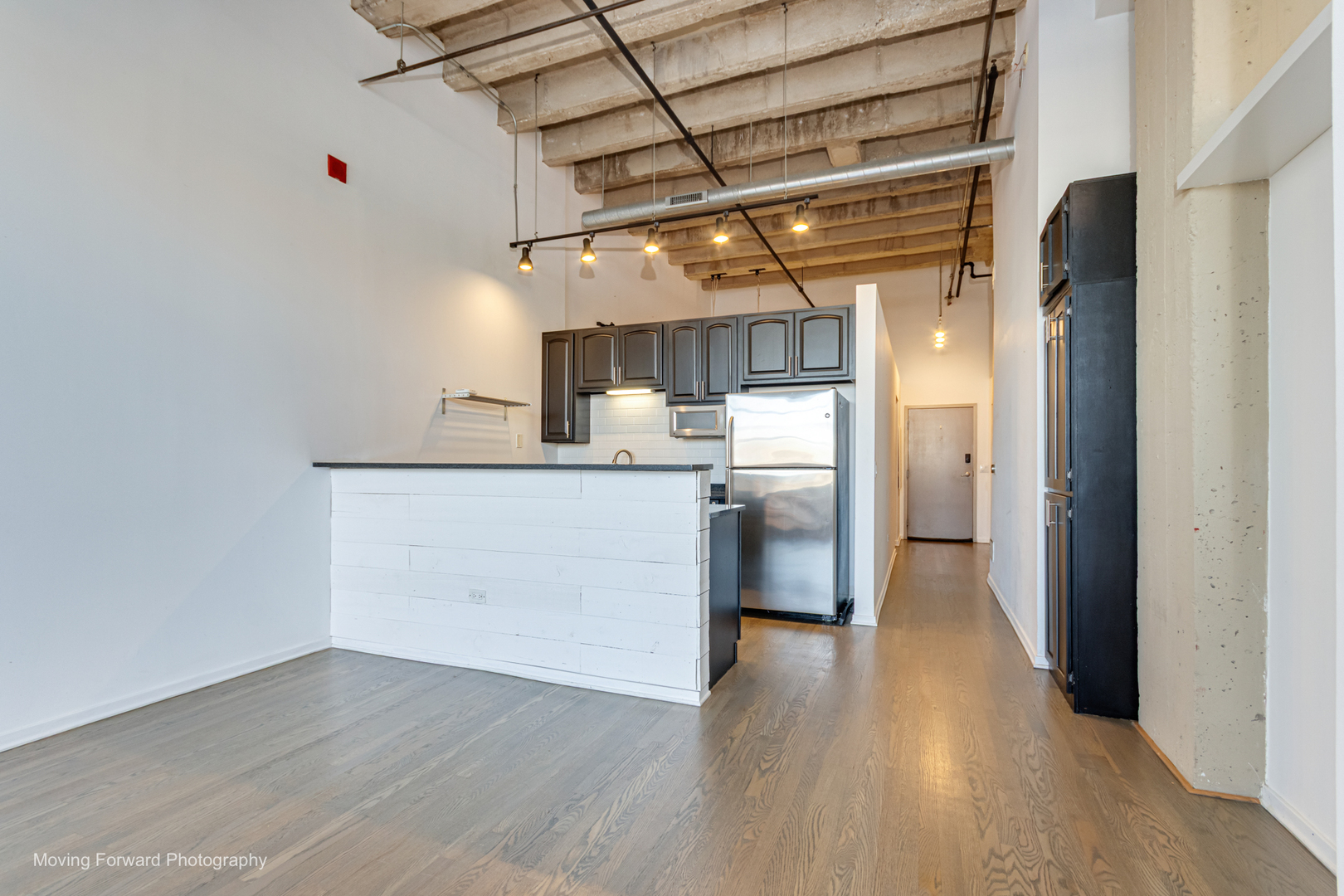 1645 W Ogden Avenue 505 Property Photo 3