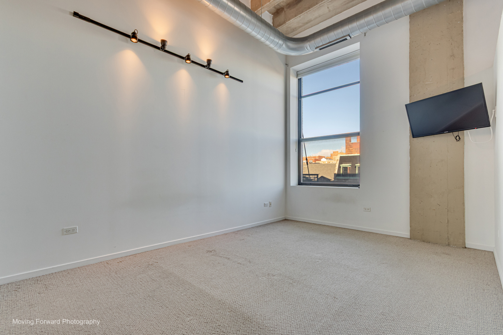 1645 W Ogden Avenue 505 Property Photo 9