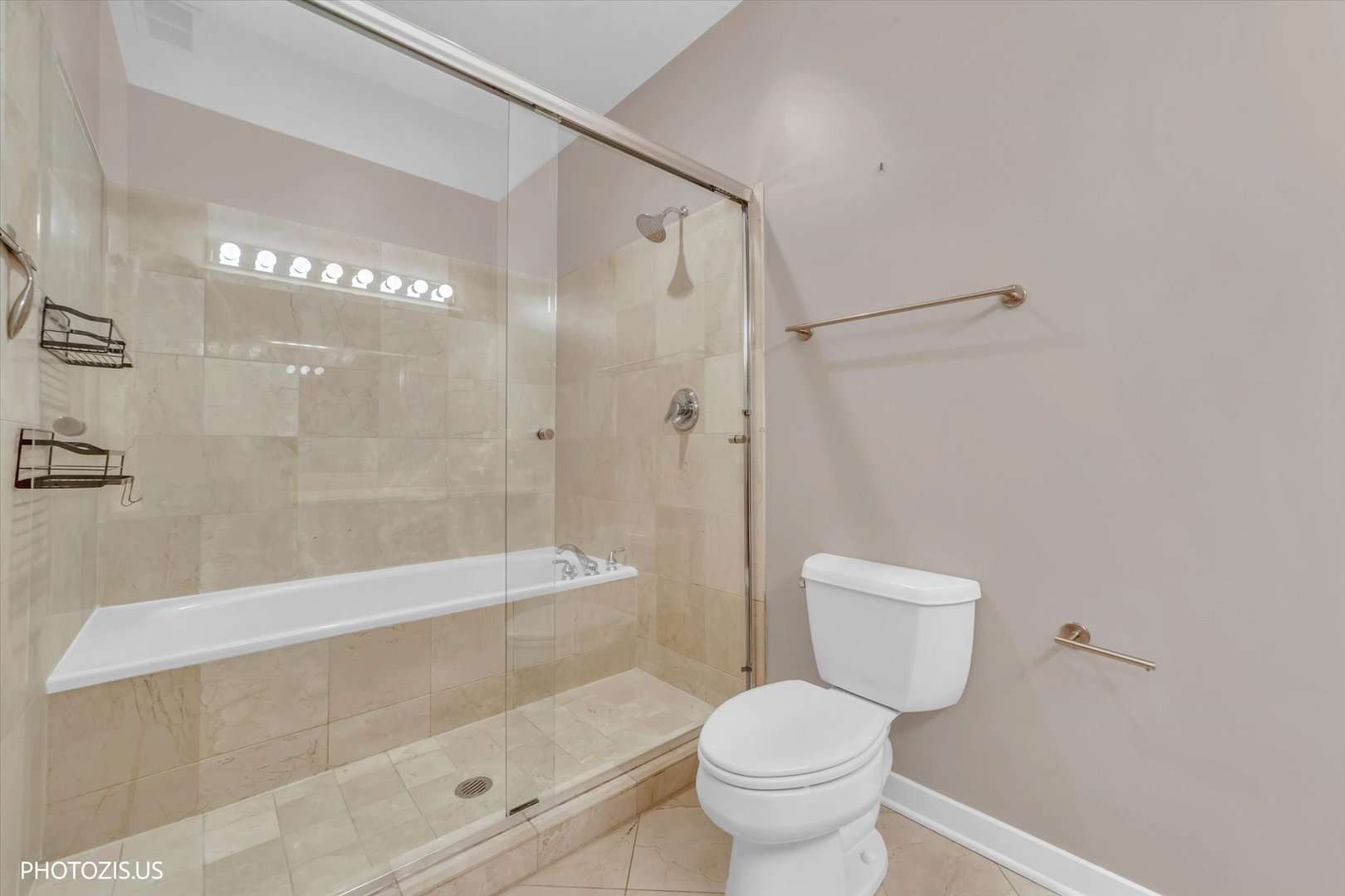 912 W Chicago Avenue 403 Property Photo 23