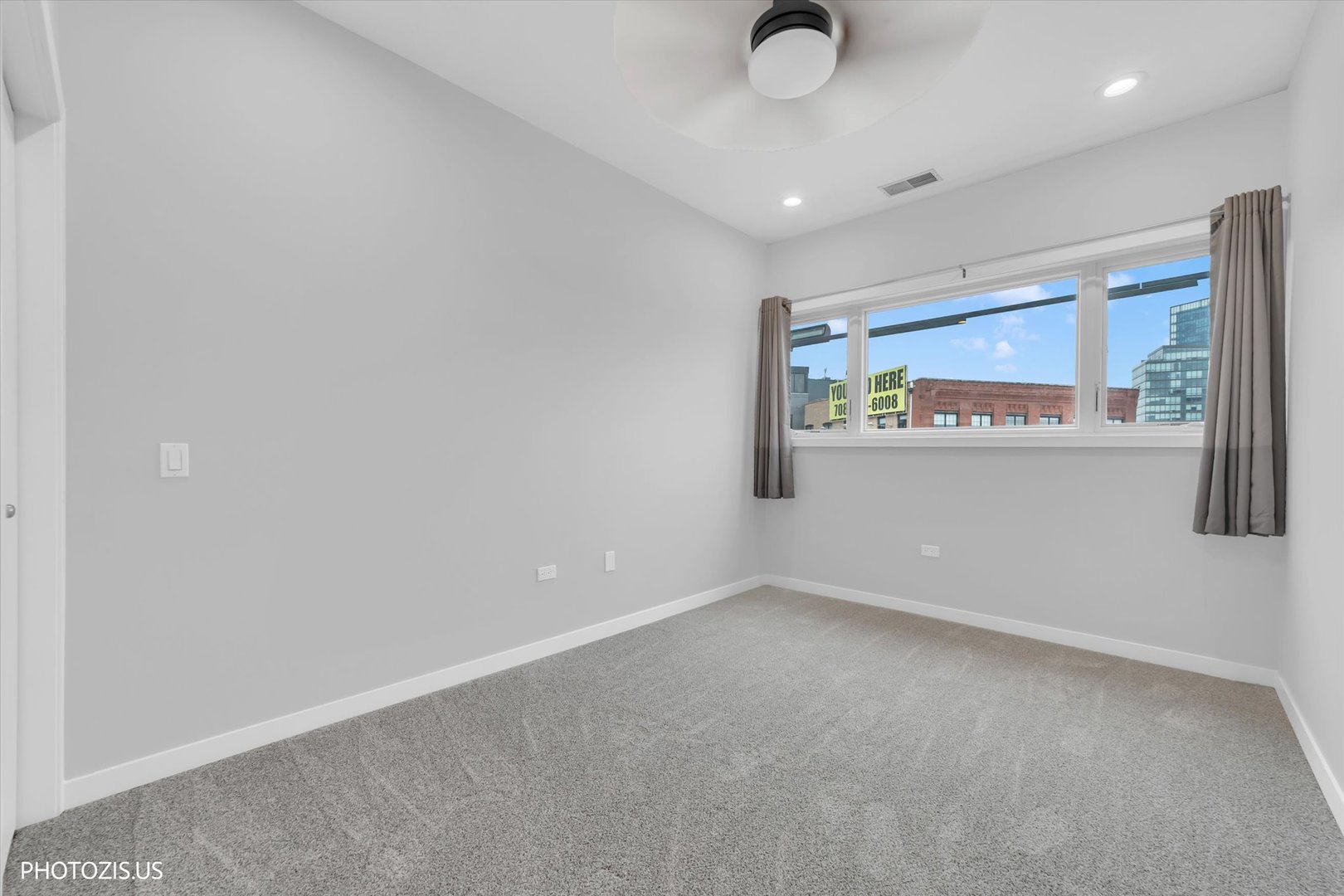 912 W Chicago Avenue 403 Property Photo 28