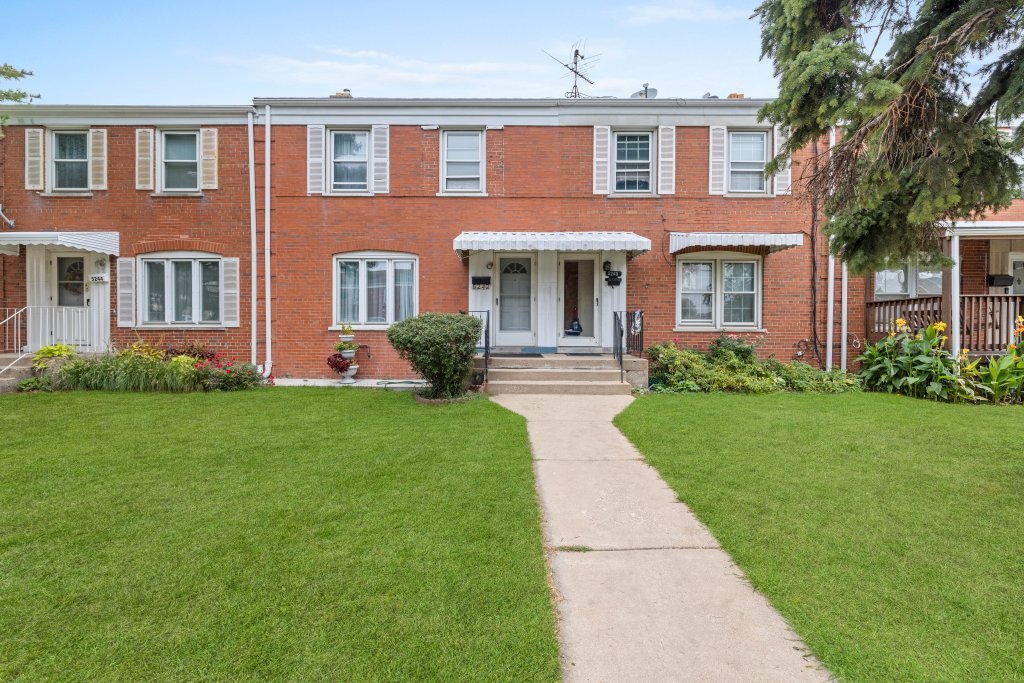 5242 W 63rd Place Property Photo 1