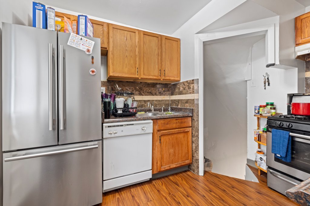 5242 W 63rd Place Property Photo 11