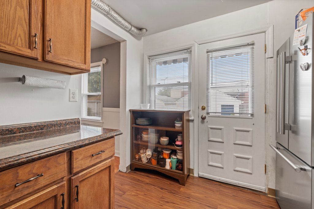 5242 W 63rd Place Property Photo 12