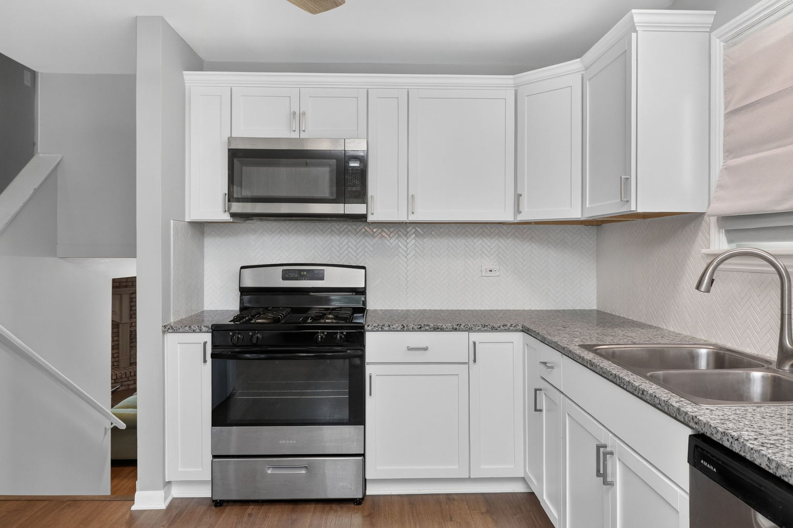 16825 Vicky Lane Property Photo 6