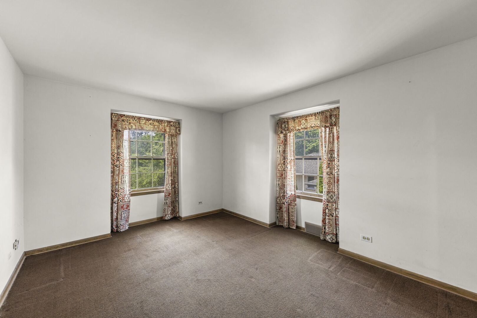 4726 Howard Avenue Property Photo 24