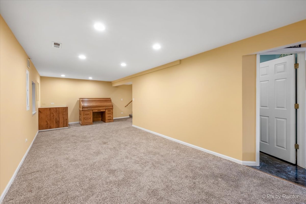 34439 N Hickory Lane Property Photo 26