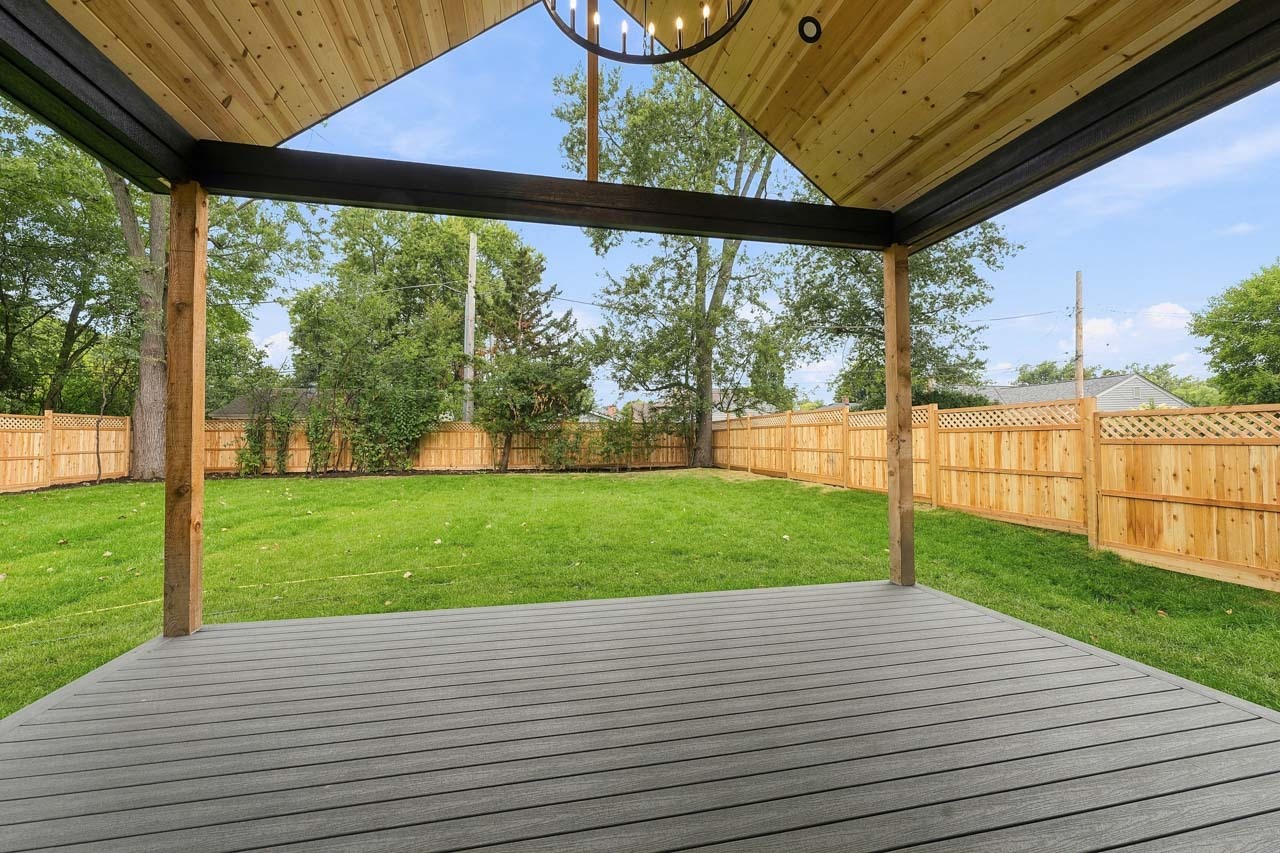 810 Clover Court Property Photo 42