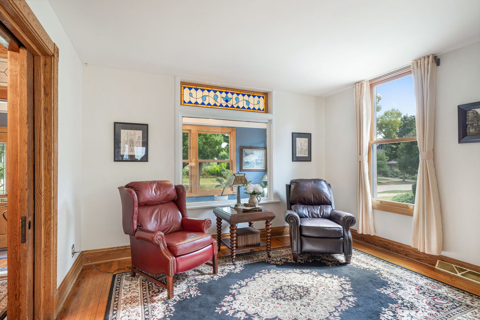 210 8th Avenue Property Photo 3