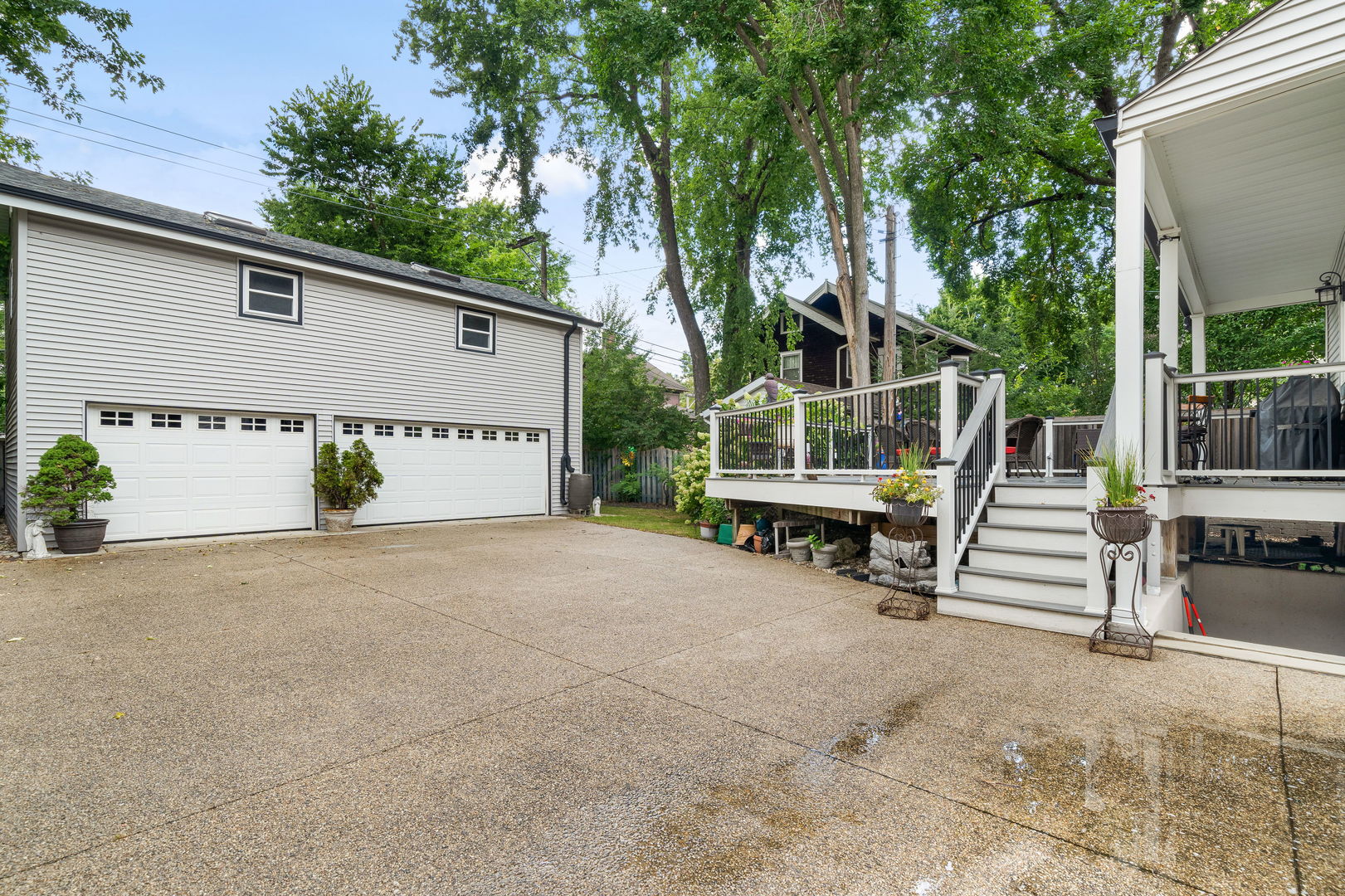 210 8th Avenue Property Photo 21
