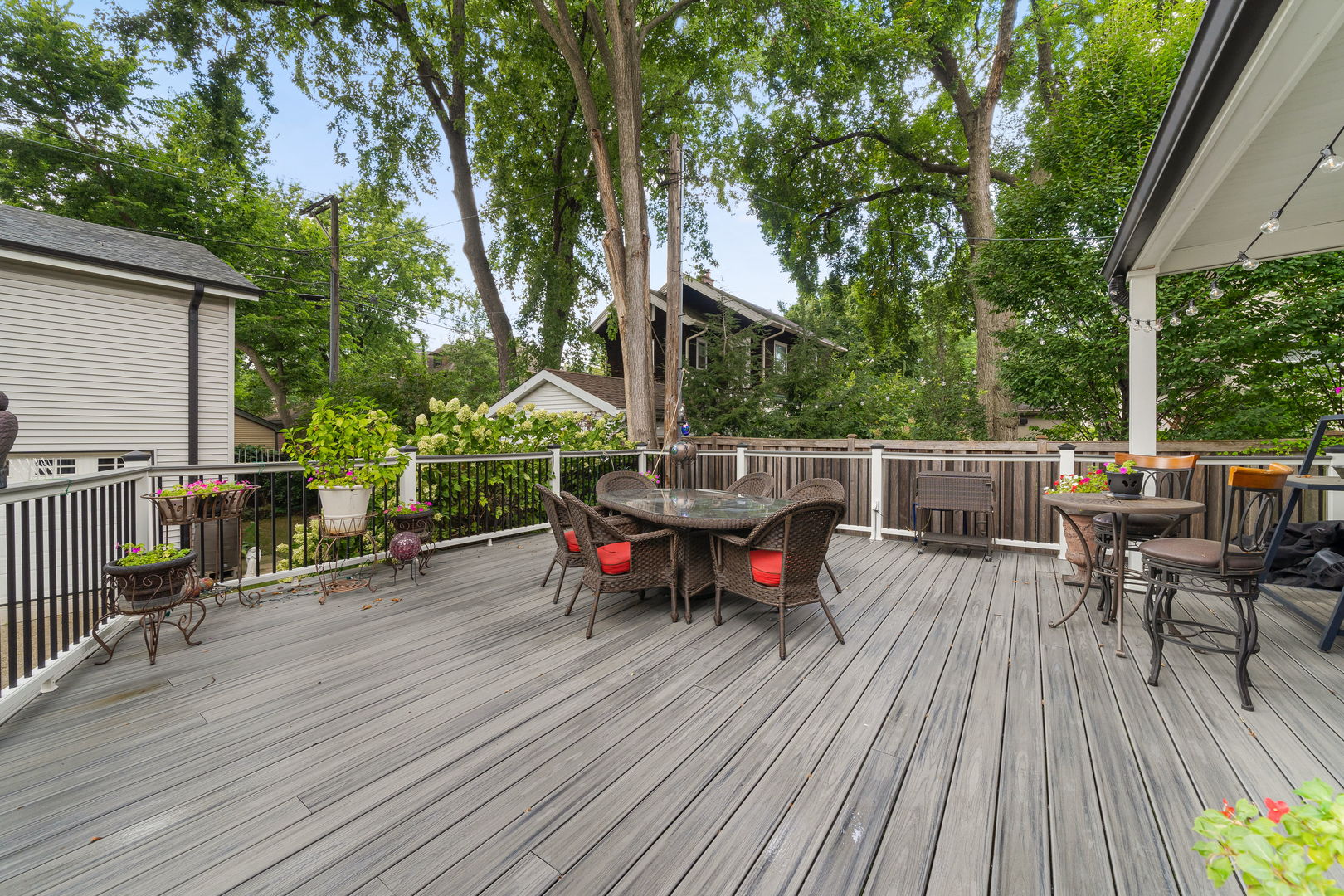 210 8th Avenue Property Photo 24