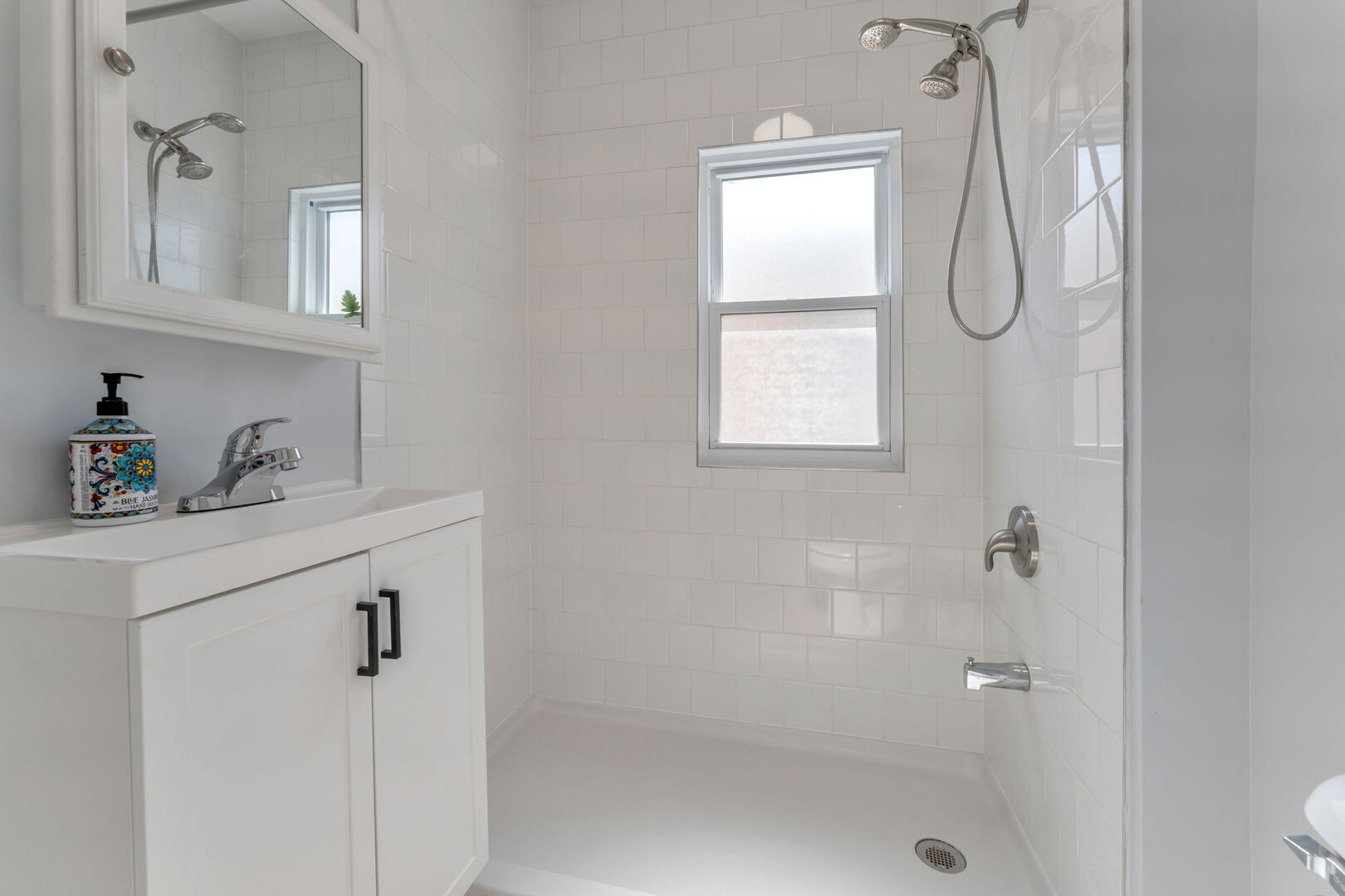 12764178 Property Photo 9