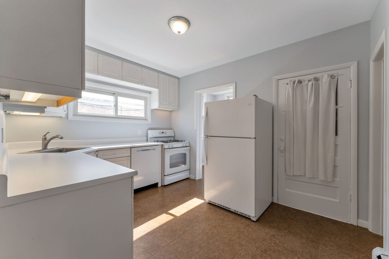 12764178 Property Photo 10