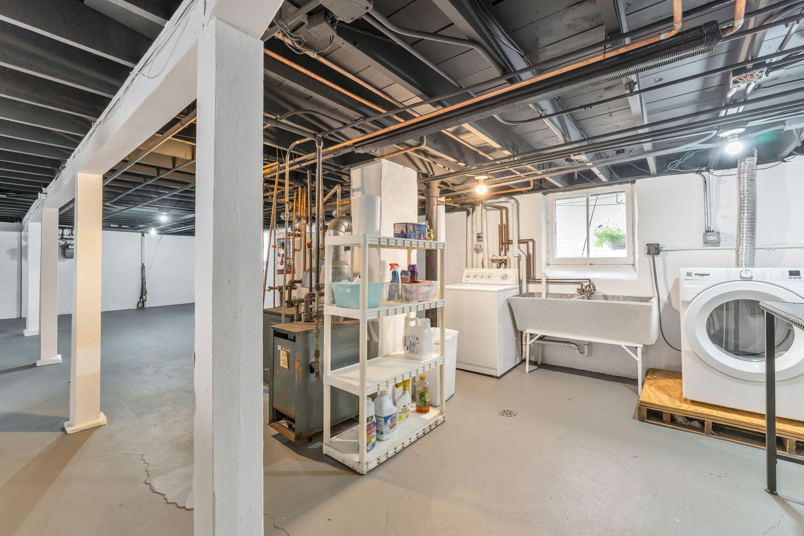 12764178 Property Photo 23