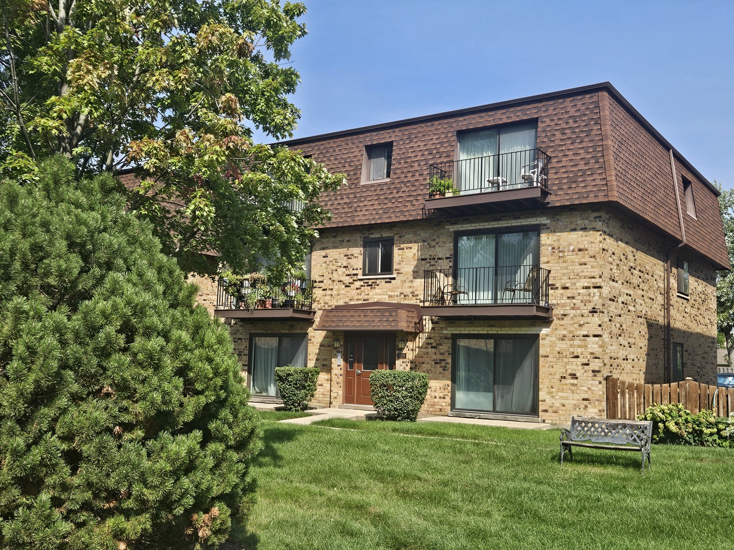 9709 Bianco Terrace E Property Photo 3