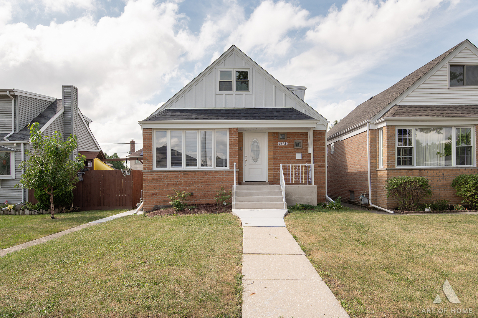 7712 Nagle Avenue Property Photo 1