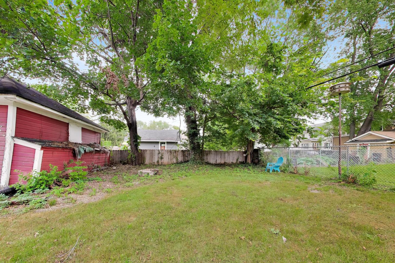 120 Commonwealth Drive 2 Property Photo 25