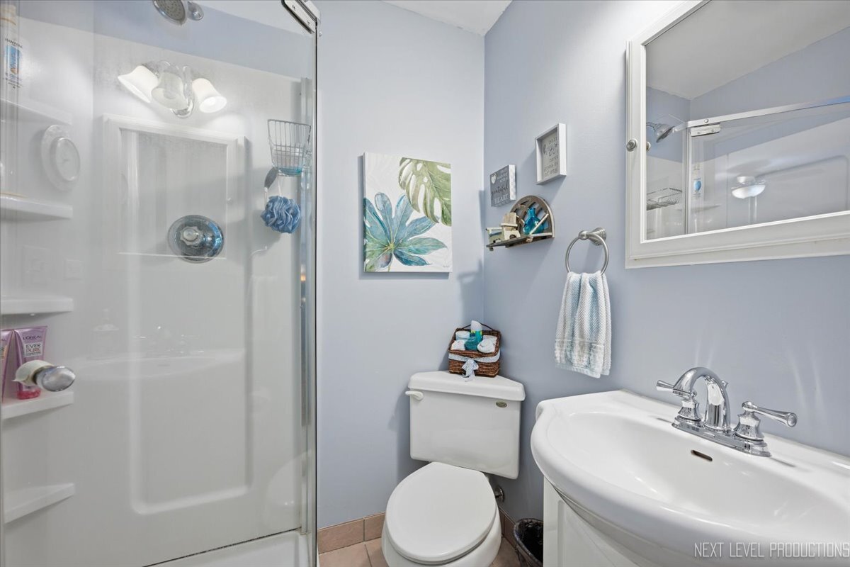 2n720 Woodcrest Drive Property Photo 37