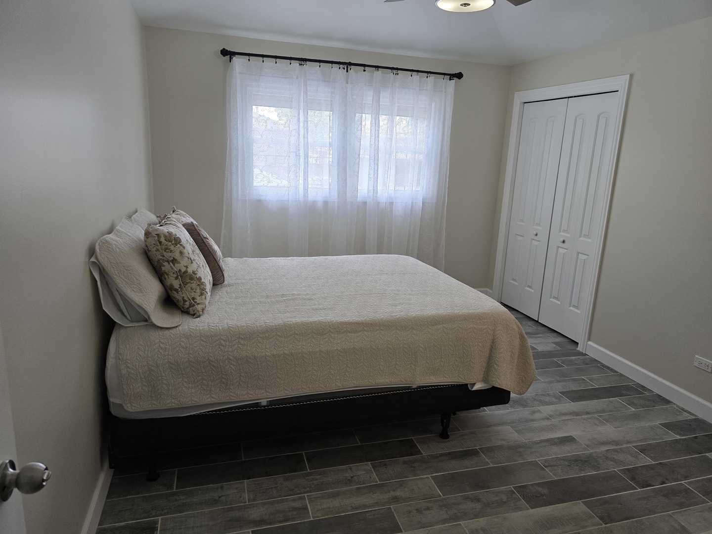 14802 S Cleveland Avenue Property Photo 12
