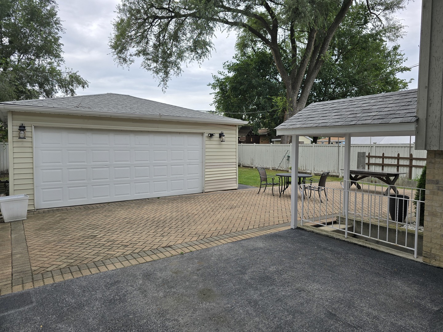 14802 S Cleveland Avenue Property Photo 22