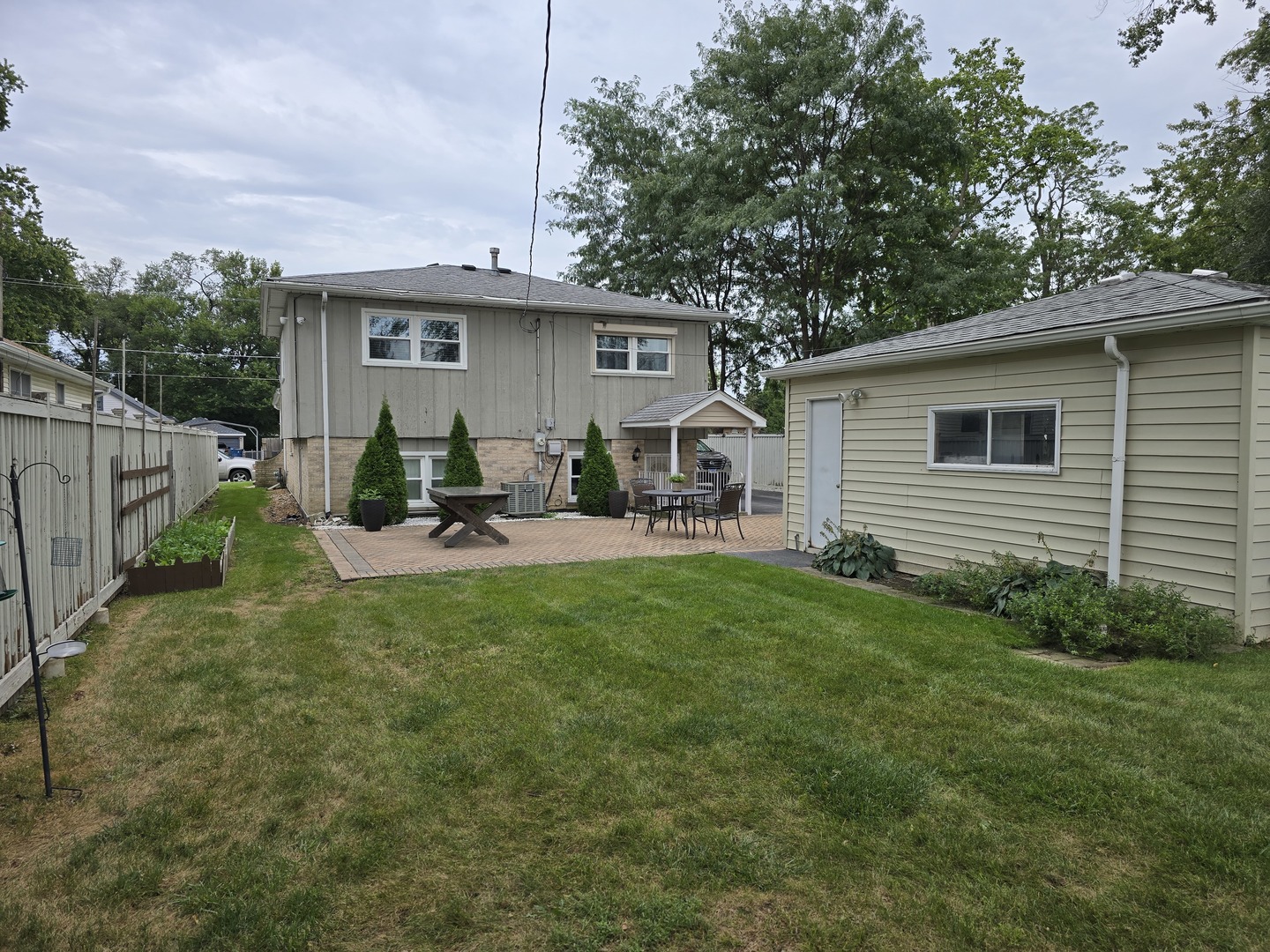 14802 S Cleveland Avenue Property Photo 23