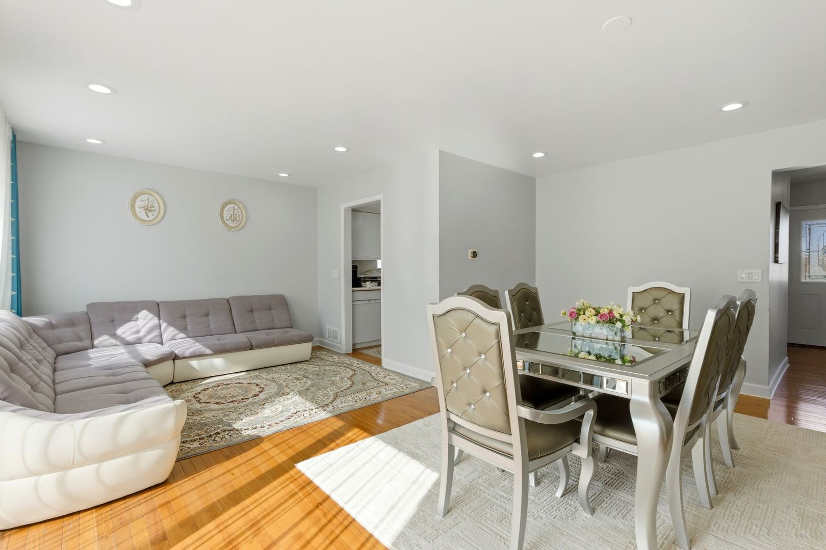 1038 S Hunt Club Drive Property Photo 1