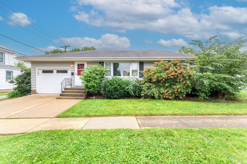 23929 W Chicago Street Property Photo 1