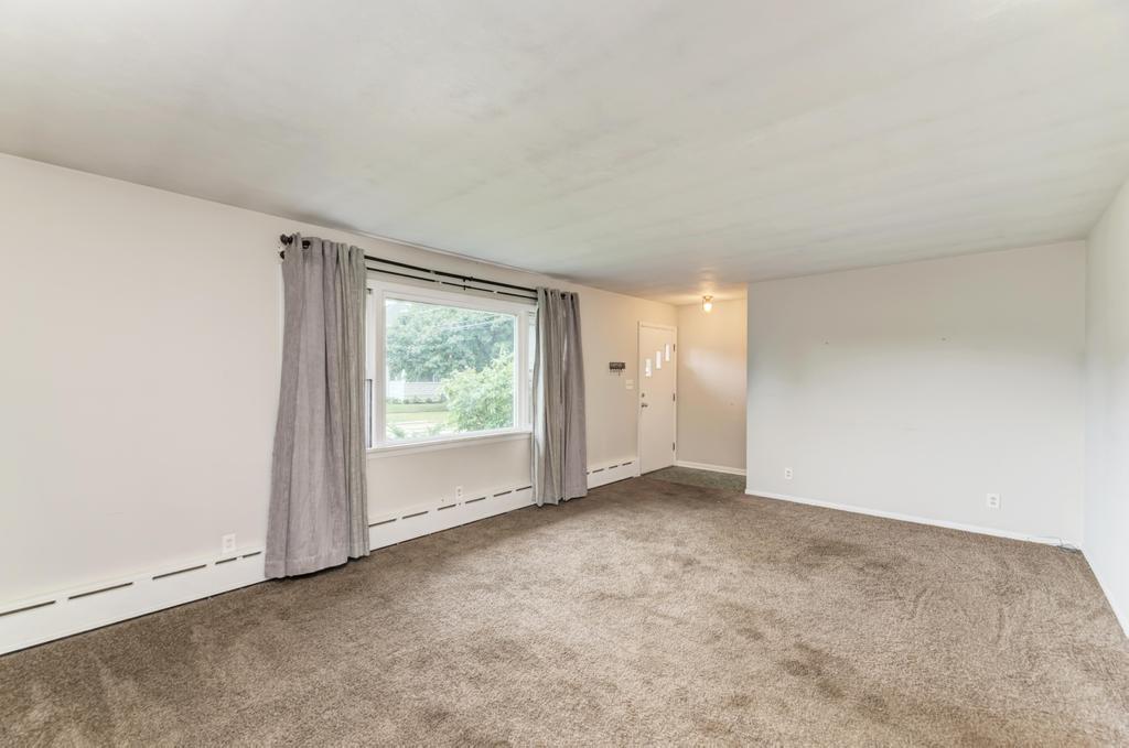 23929 W Chicago Street Property Photo 4