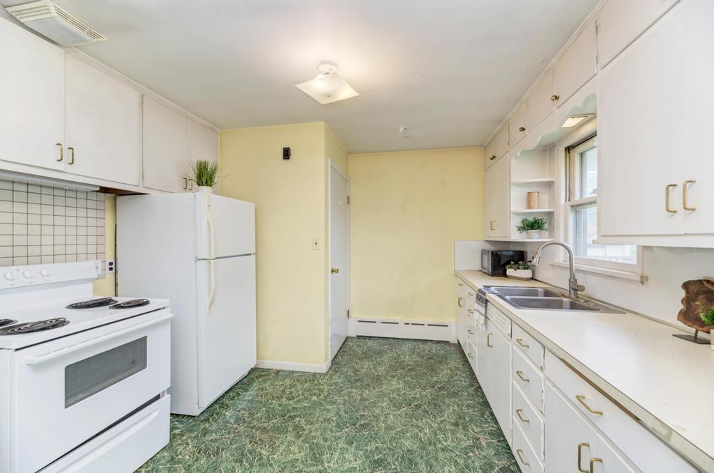 23929 W Chicago Street Property Photo 14