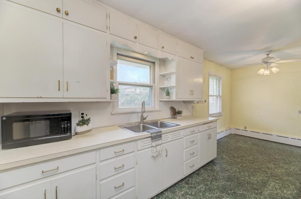23929 W Chicago Street Property Photo 15