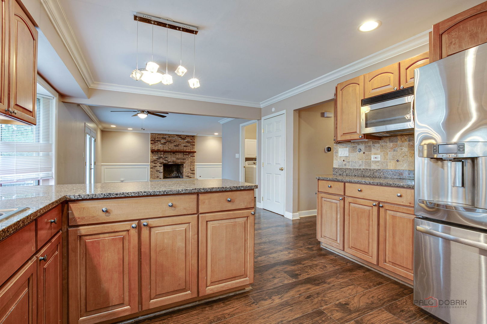 562 Applegate Lane Property Photo 19