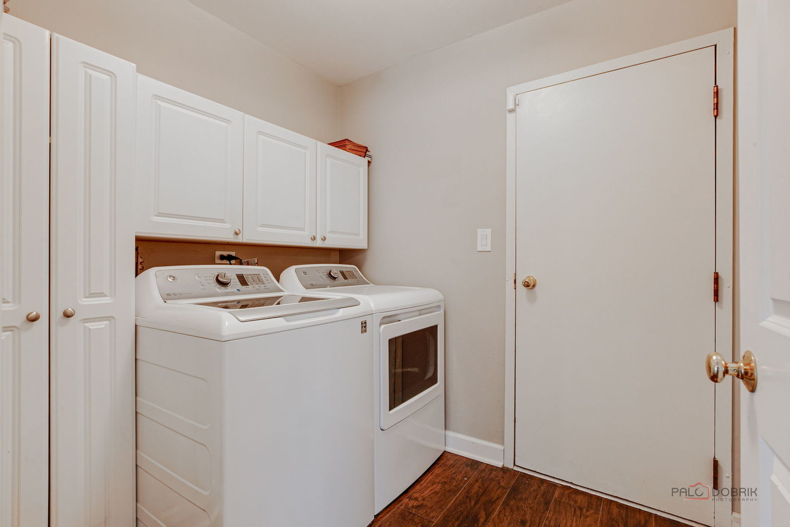 562 Applegate Lane Property Photo 20
