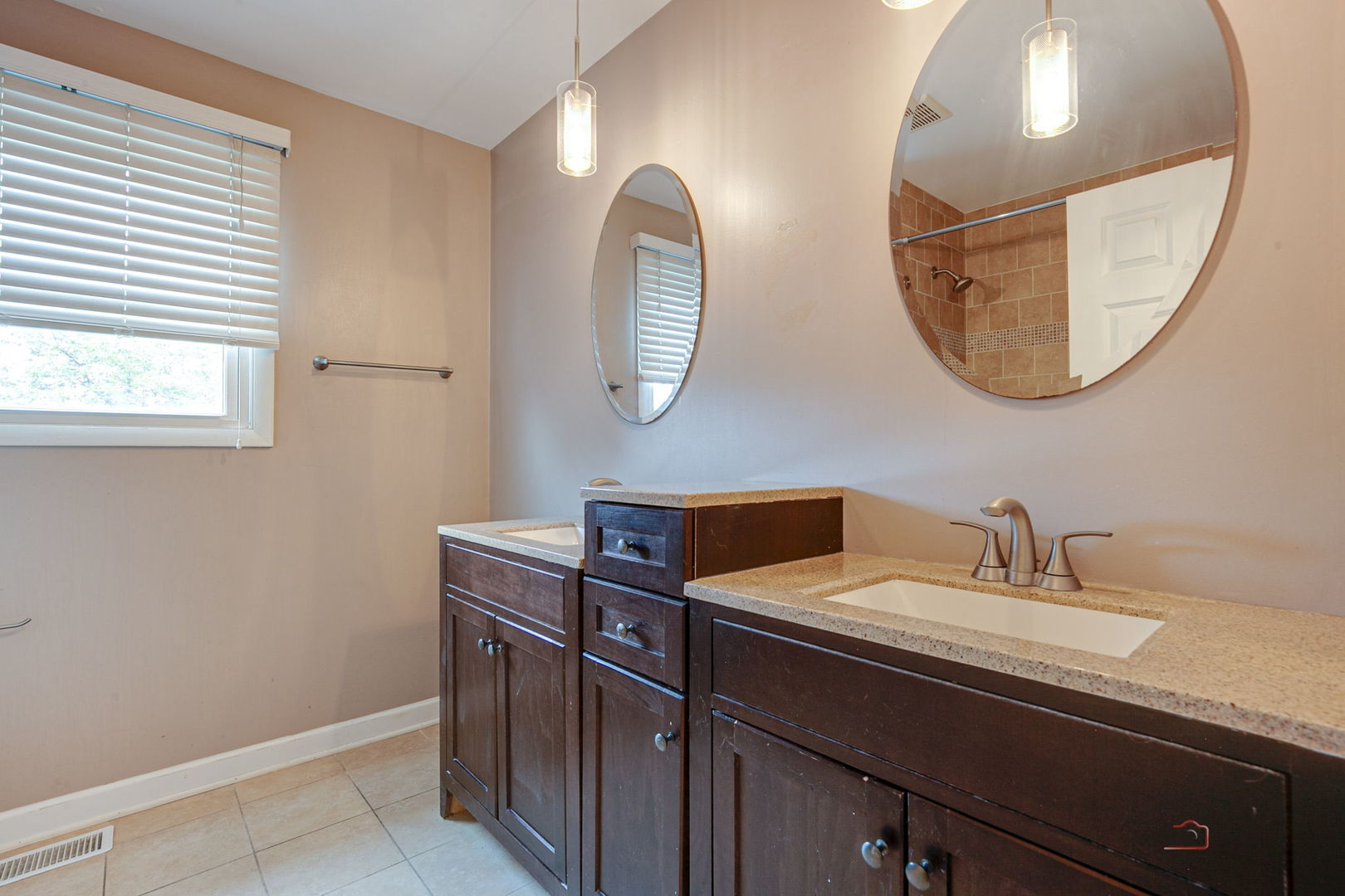 562 Applegate Lane Property Photo 26