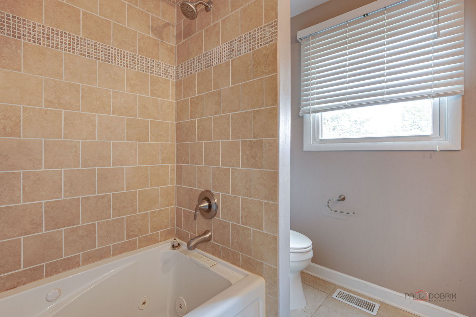 562 Applegate Lane Property Photo 27