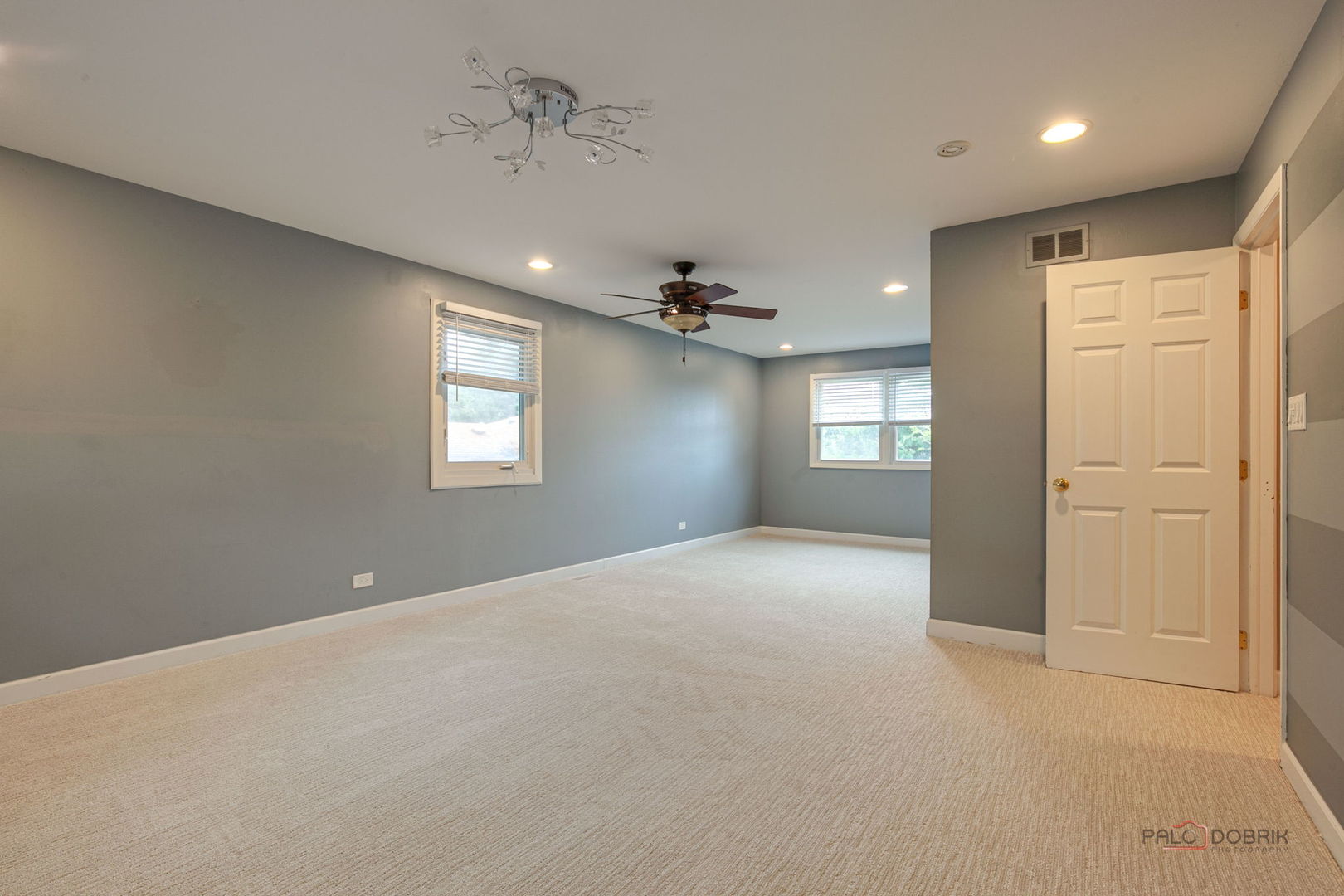 562 Applegate Lane Property Photo 29