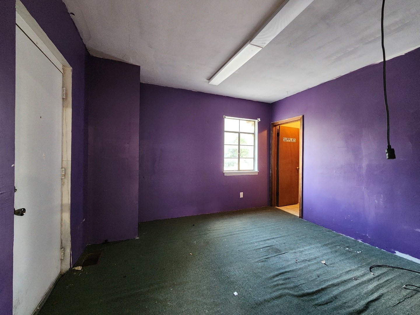 409 S Hill Street Property Photo 16