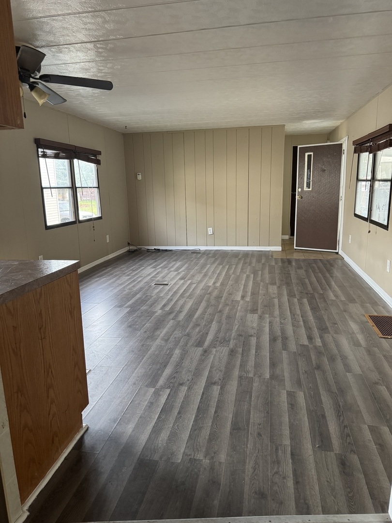 8800 S Harlem Avenue 1877 Property Photo 6