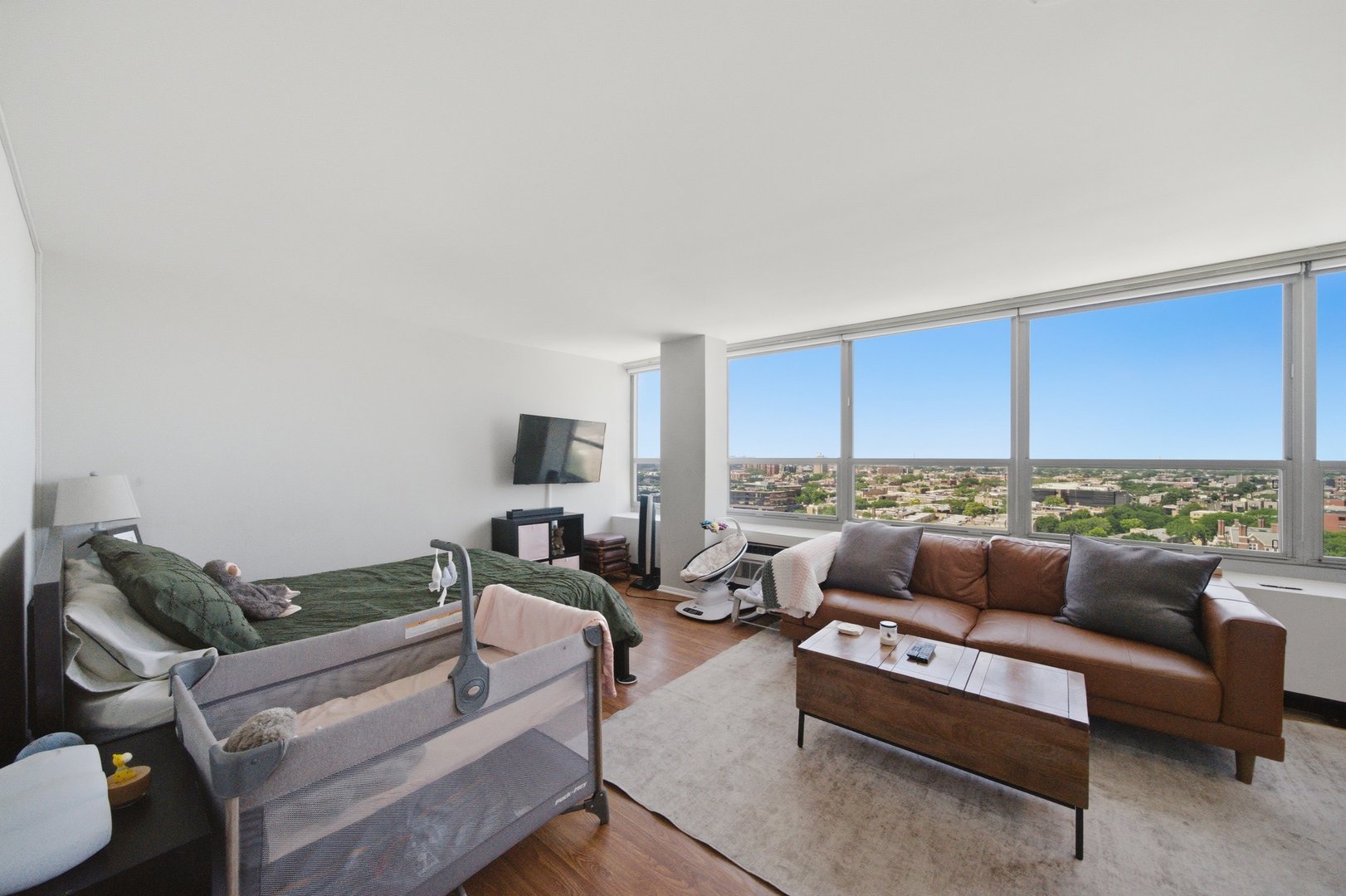 3550 N Lake Shore Drive 1714 Property Photo 7