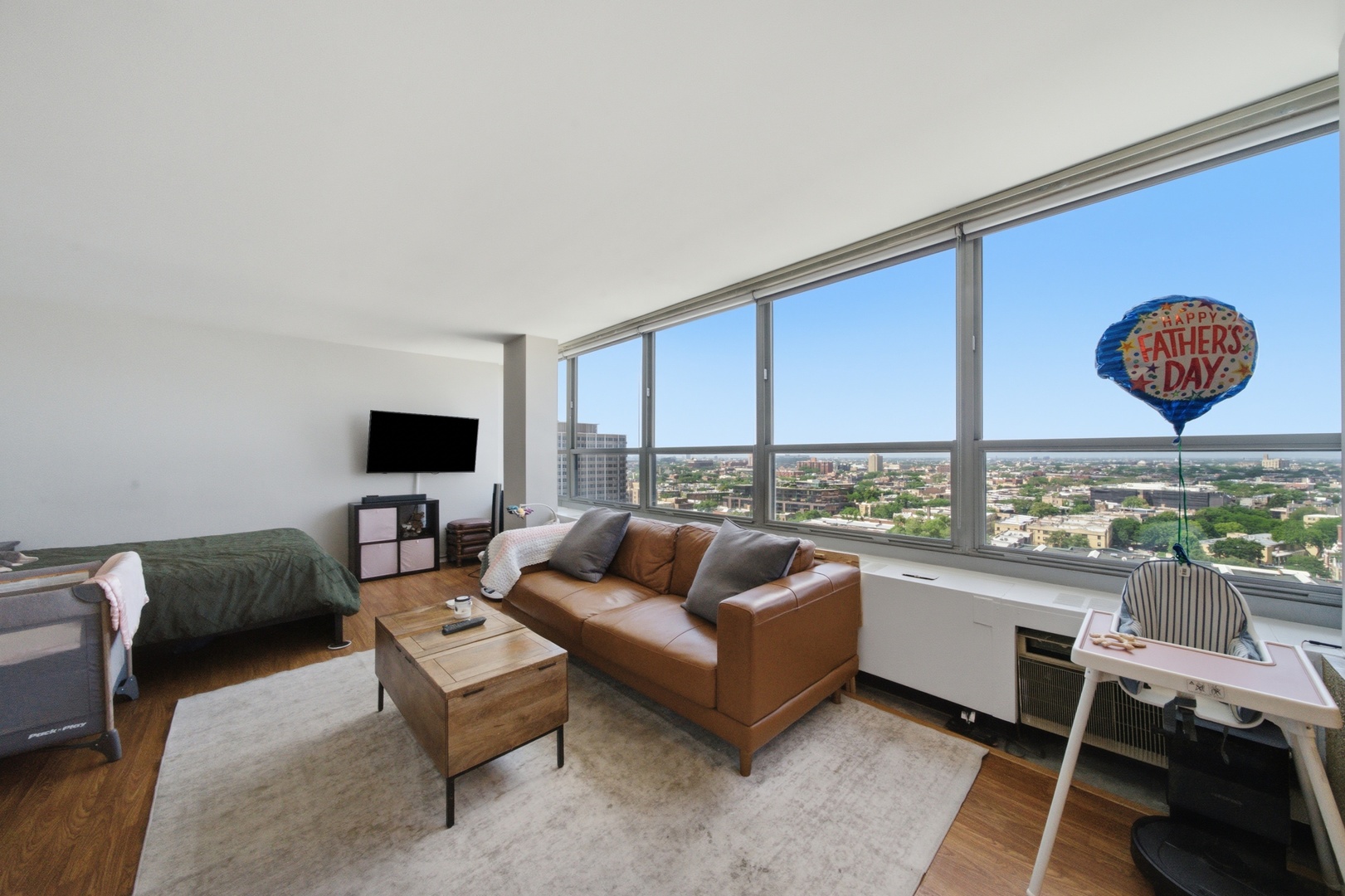 3550 N Lake Shore Drive 1714 Property Photo 9