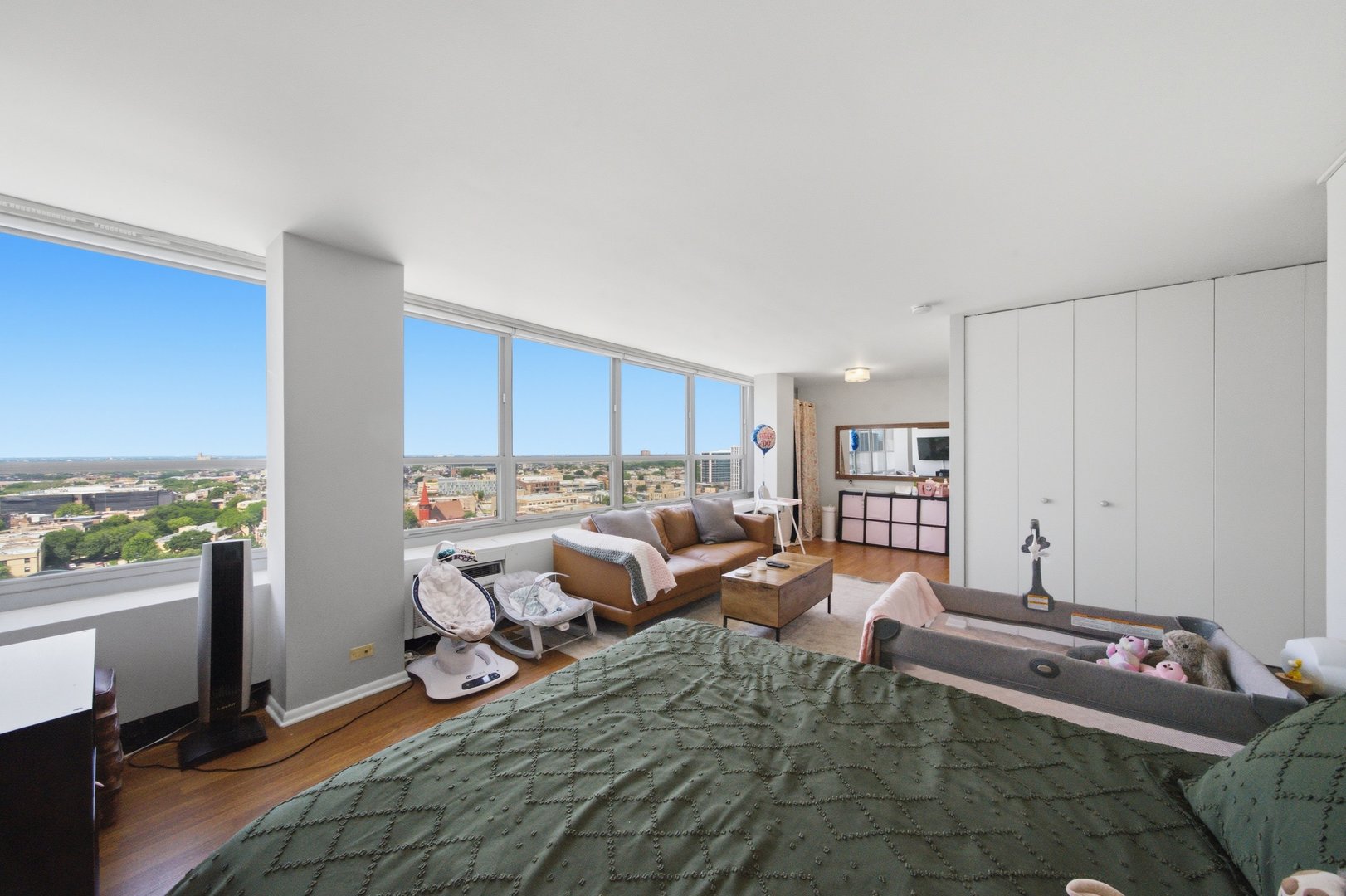 3550 N Lake Shore Drive 1714 Property Photo 11