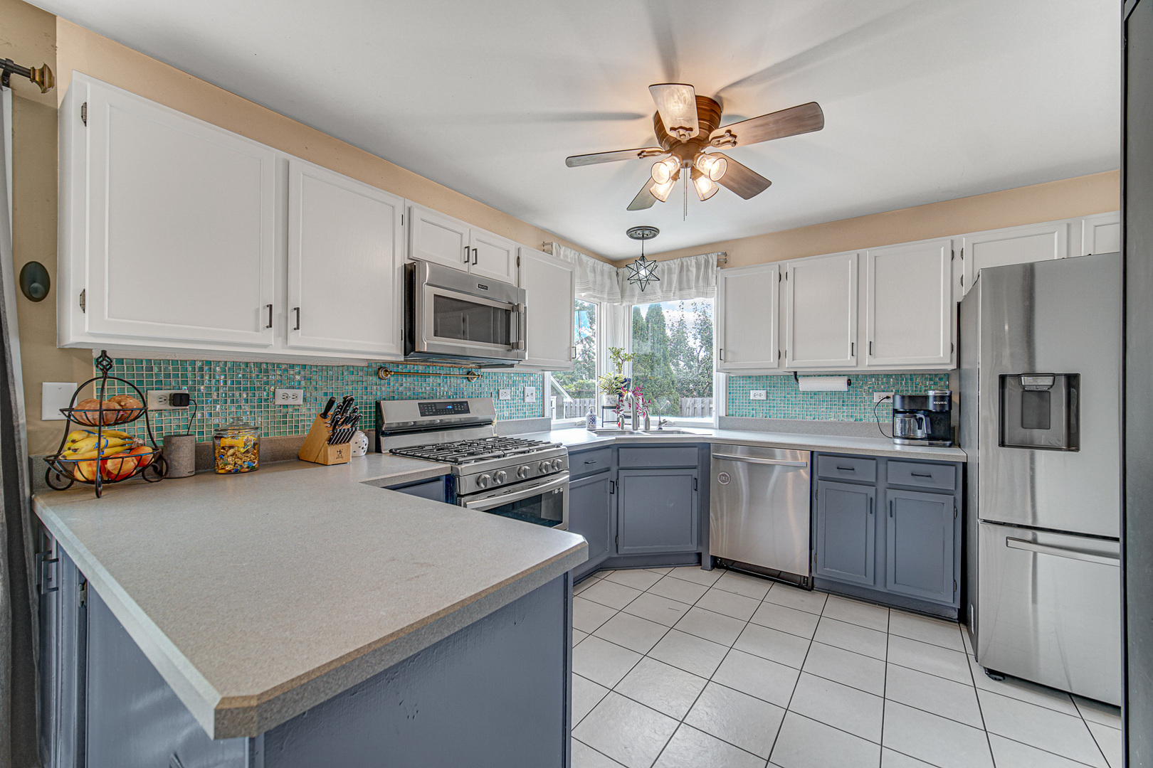 1121 Millcreek Lane Property Photo 3