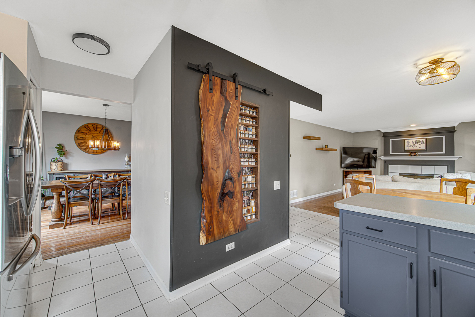 1121 Millcreek Lane Property Photo 4