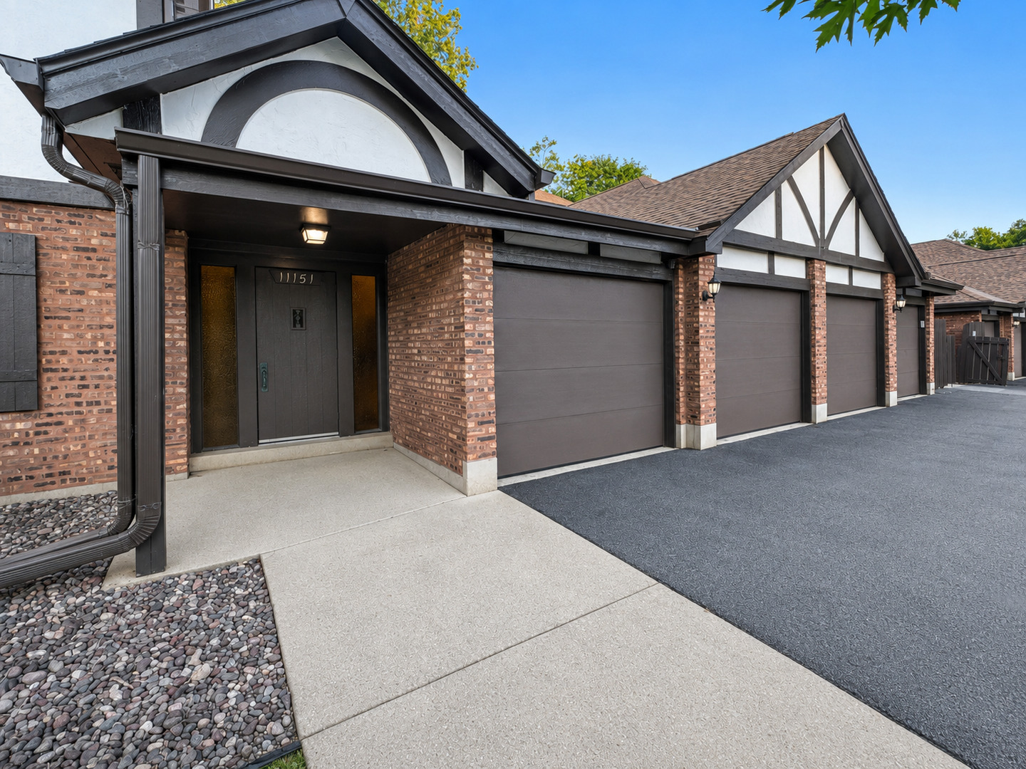 11151 Cottonwood Drive 19C Property Photo 1